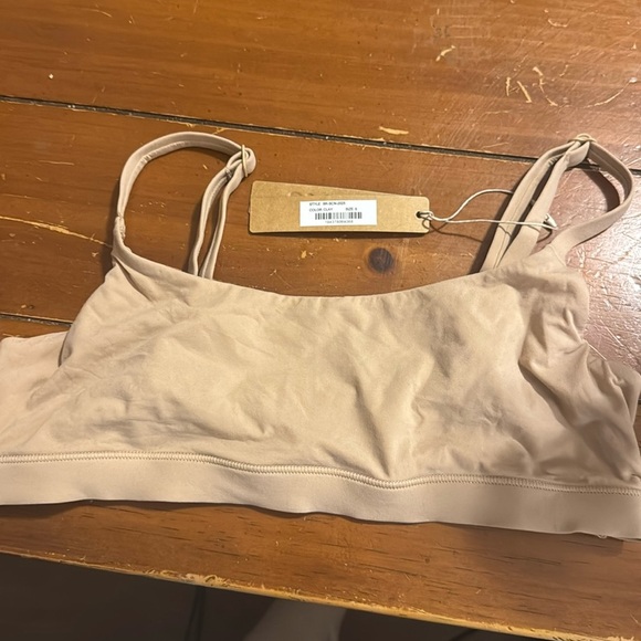 SKIMS Fits Everybody Scoop Bralette | S | Clay - Picture 4 of 9
